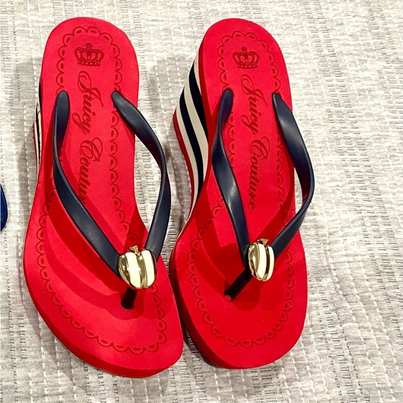 Juicy Couture Red Flip Flops with Gold and Navy Straps - Picture 1 of 7
